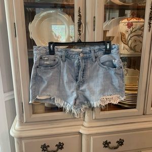 $10 FINAL MARKDOWN We the Free - Free People Daisy Chain denim & lace Shorts 30